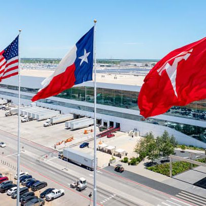 Tesla recebe autorização para operar serviço de transporte com robôs em Texas