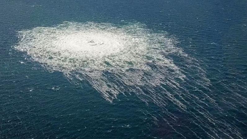 Três dos quatro gasodutos sob o Mar Báltico perto de Bornholm foram danificados pelas explosões (Foto: Danish Defence handout)