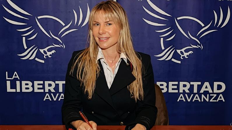 Karen Reichardt, ex-capa da Playboy e atual apresentadora de TV, candidata a deputada (Foto: Reprodução do Instagram/@karenreichardt1)
