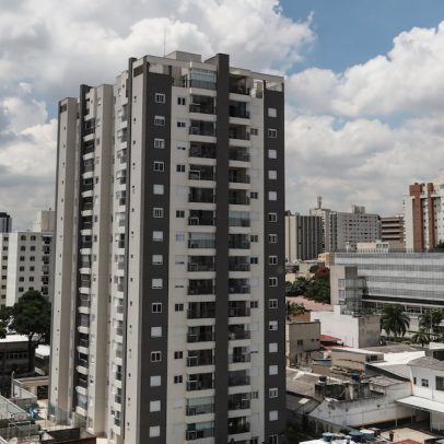 Juros altos dificultam vendas de imóveis e afetam incorporadoras no mercado