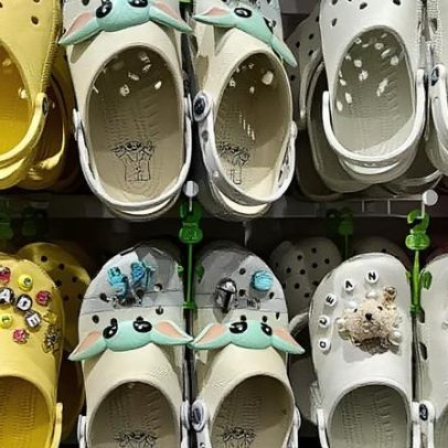 Aproveite a queda das ações de calçados com opções após venda excessiva