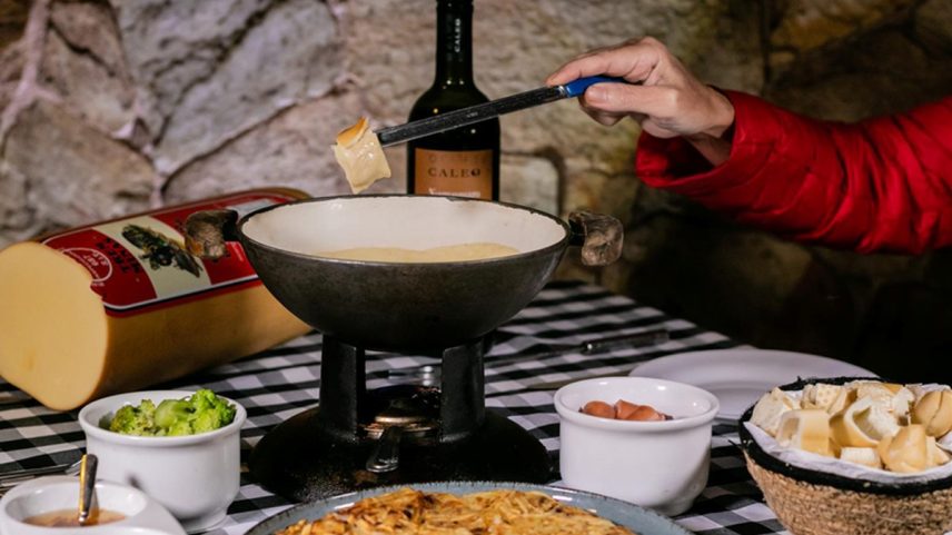 O Hansl, no Joá, serve fondue o ano todo, mas vê o movimento aumentar no inverno (Foto: Divulgação / Eduardo Duarte)