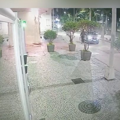 Criminosos armados roubam carro de motorista na Praia do Flamengo; assalto é filmado