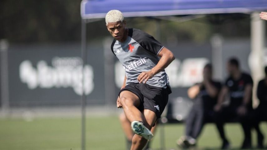 Cauan Barros já iniciou treinamentos com Vasco após retornar ao time (Foto: Matheus Lima/Vasco)