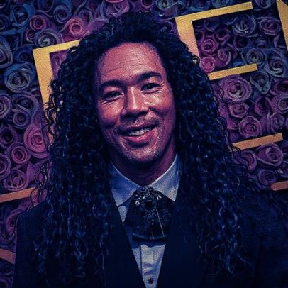 Famosos buscam Cole Walliser para brilhar nas alfombras vermelhas com Glambot