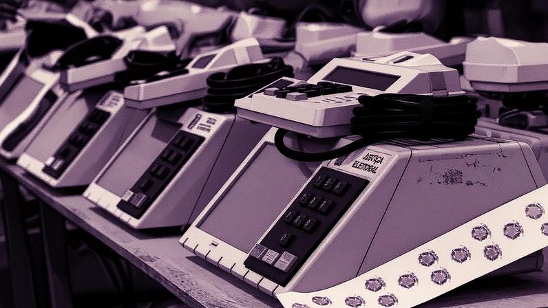 Urnas eletrônicas usadas nas eleições municipais de 2024, em São Paulo (SP) (Foto: Rovena Rosa/Agência Brasil)