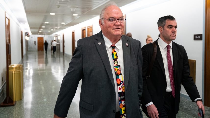 Billy Long no Capitólio, em Washington. Ele deixará o comando da Receita Federal dos EUA (Foto: Al Drago/Bloomberg)