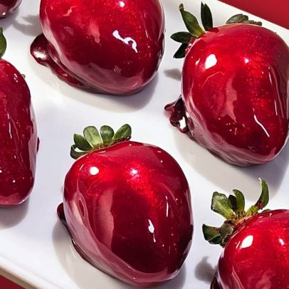 Descubra 6 confeitarias imperdíveis para saborear morango do amor em São Paulo