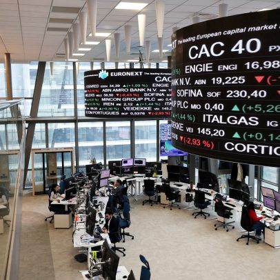 Dólar, ações e criptomoedas caem: perspectivas para os próximos dias