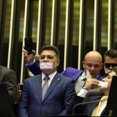 Oposição exige anistia e fim do foro privilegiado após protesto no Congresso