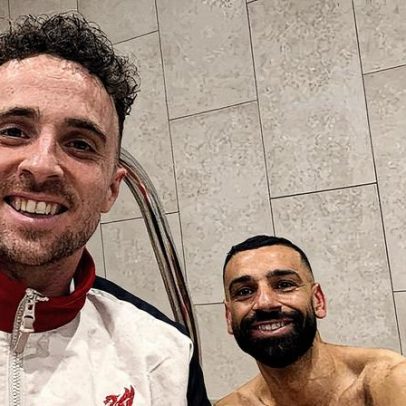 Salah destaca a importância de seguir em frente após a perda de Diogo Jota no Liverpool