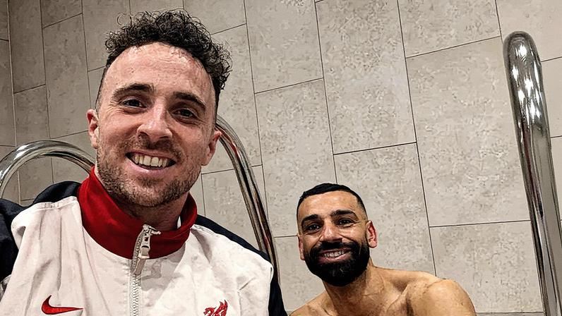 Salah e Diogo Jota (Foto: Reprodução/X)