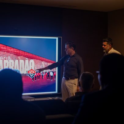Projeto da Arena Barradão é orçado em R$ 1,4 bilhão para revitalização esportiva