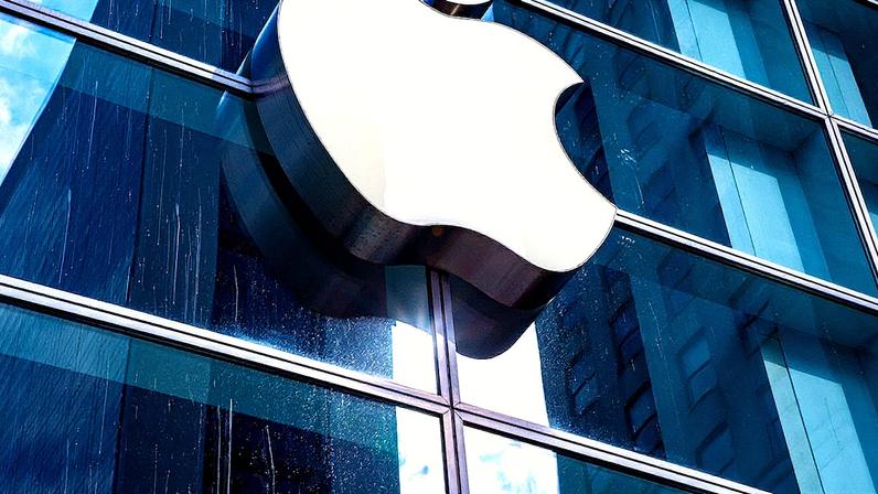 Apple pensa em usar IA do Google para turbinar a Siri (Foto: Sergii Figurnyi/Adobe Stock)