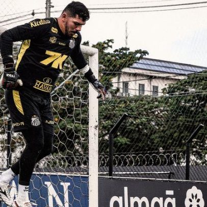 João Paulo deixa Santos e é anunciado como novo goleiro do Bahia por empréstimo