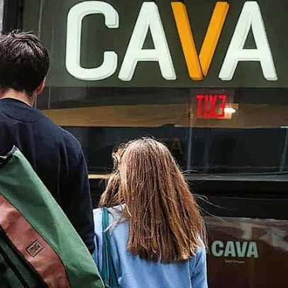 Ações da Cava despencam após revisão de previsão por vendas decepcionantes
