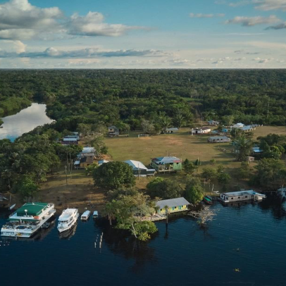 Brasil inaugura projeto de baterias de sódio e leva energia limpa à Amazônia