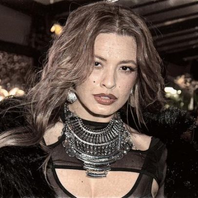 Beatriz Reis brilha com look ousado em evento sertanejo; confira as fotos