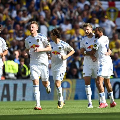 Leeds empata com Milan e Lucas Perri se destaca como novo goleiro titular