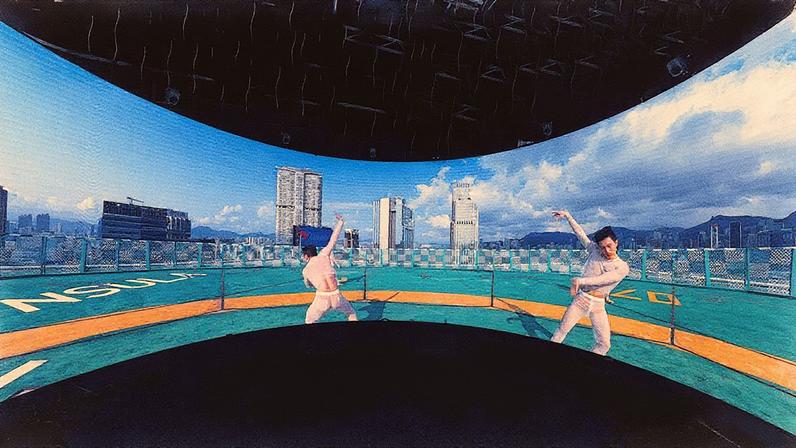 Wayne McGregor, On the Other Earth (2025), com Gouta Seki do Hong Kong Ballet (Foto: Ravi Deepres)