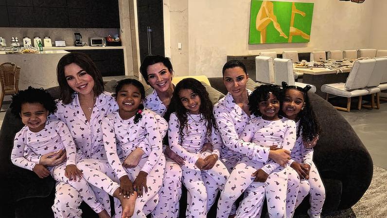 As Kardashian reunidas (Foto: Instagram)