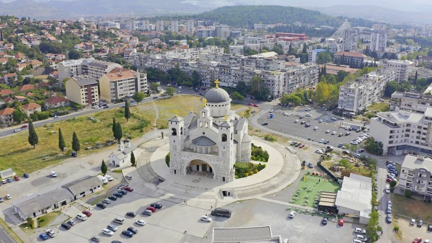 Vista da Catedral de Podgorica, a capital de Montenegro (Foto: Tatiana/Adobe Stock)