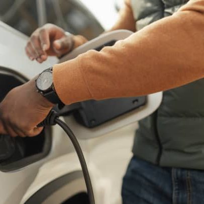 Vendas de veículos elétricos disparam após corte de crédito fiscal de R$ 7.500