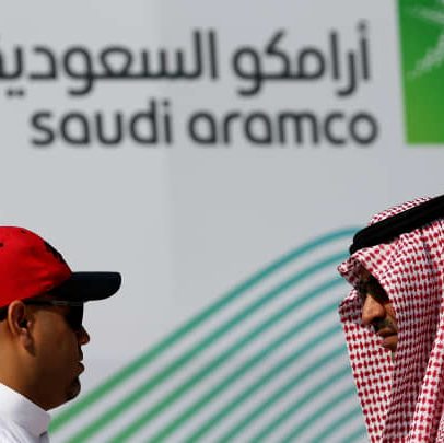 Aramco registra queda de receitas trimestrais com preços baixos de petróleo
