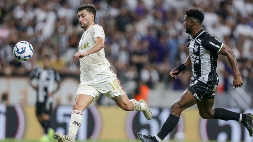 Arrascaeta durante jogo entre Flamengo e Ceará (Foto: GILVAN DE SOUZA/Flamengo)