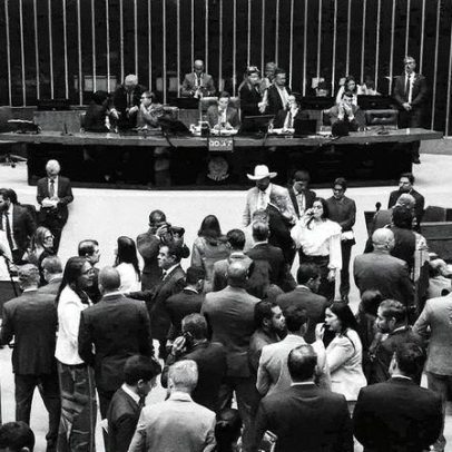 Câmara aprova PEC que gera indignação na sociedade e levanta polêmica