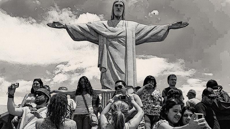 Turistas visitam o Cristo Redentor no Rio de Janeiro, onde têm direito a tax free em compras (Foto: Reprodução)