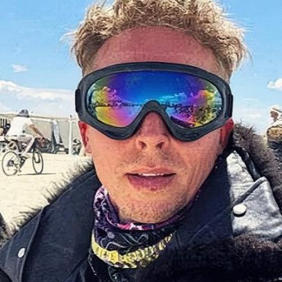 Russo é encontrado morto em poça de sangue durante festival Burning Man nos EUA