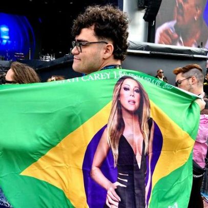 Fãs de Mariah Carey fazem fila no The Town em expectativa pelo show inesquecível