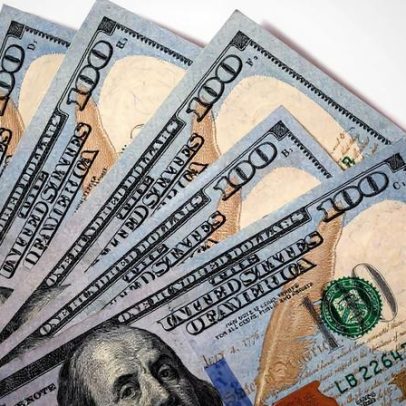 Dólar recua para menos de R$ 5,45 à espera de dados do mercado de trabalho nos EUA