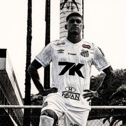 Santos anuncia a contratação de oito novos jogadores para a temporada