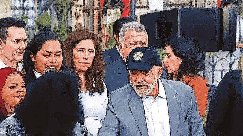 Alessandra Moja cumprimenta Lula durante cerimônia na Favela do Moinho (Foto: Reprodução)