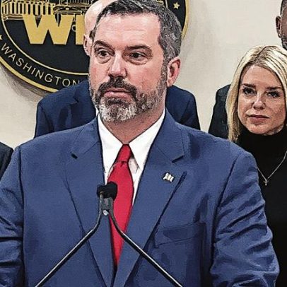 Promotor dos EUA pede demissão após declaração de Trump sobre sua saída