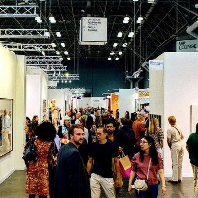 Mercado de arte enfrenta crise: análise revela exageros na cobertura da situação