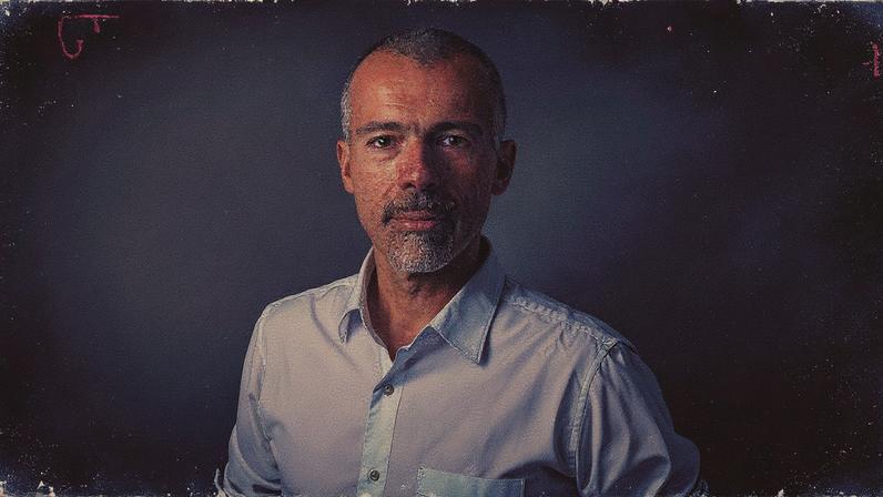 Retrato de Jamil Chade, autor de 'Tomara que Você Seja Deportado' (Foto: Reprodução)