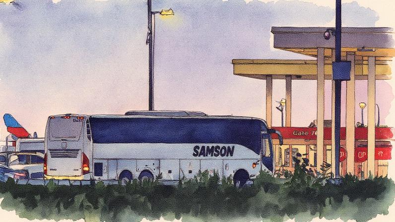Ônibus com trabalhadores sul-coreanos detidos nos EUA chega ao aeroporto de Atlanta, onde um avião fretado pelo governo da Coreia do Sul aguarda para voo de volta para Seul (Foto: Reprodução)