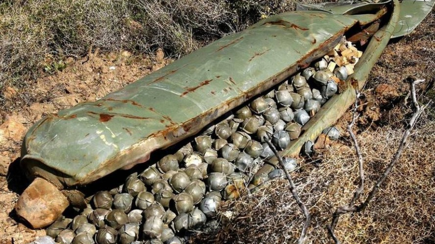 Modelo de bomba de fragmentação - Foto: Reprodução