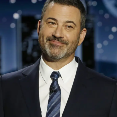 Jimmy Kimmel retorna ao ar após suspensão por comentários sobre Charlie Kirk