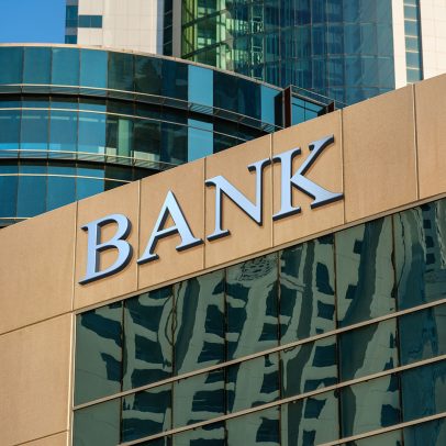 Bancos do Vietnã congelam 86 milhões de contas por falta de registro biométrico
