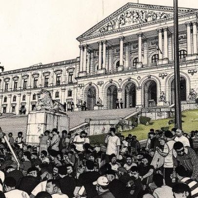 Brasileiros e imigrantes se mobilizam em protesto no Parlamento de Portugal