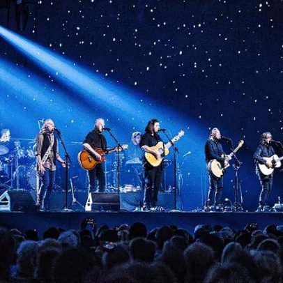 Eagles anunciam novas datas para residência no Sphere e continuam em alta