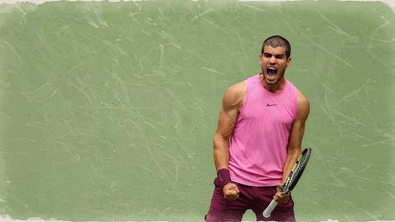 Alcaraz celebra a vitória contra Lehecka na Arthur Ashe de Nova York (Foto: Reprodução)