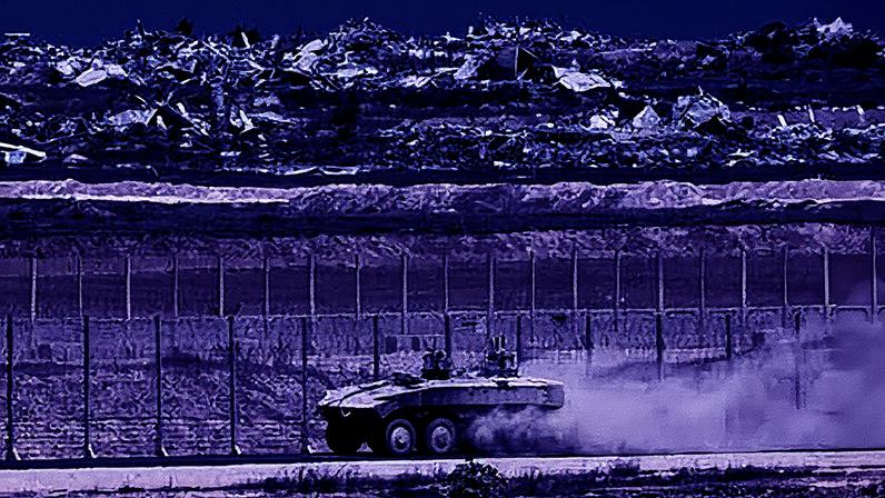 Veículo militar israelense patrulha a fronteira com Gaza (Foto: Reprodução)