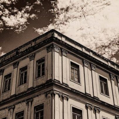 Populismo surge de promessas não cumpridas, afirma professor da UFRJ em livro