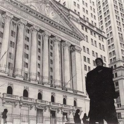 Dow Jones Futuro registra queda com impasse nas tarifas e incertezas do Fed