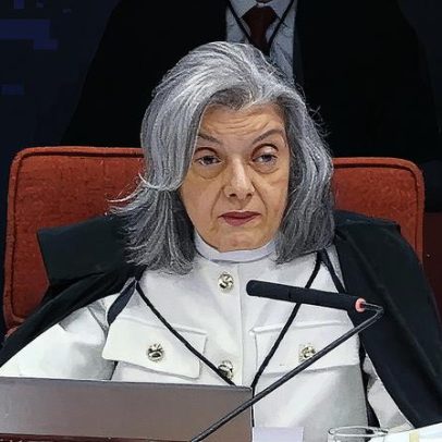 Cármen Lúcia apresenta voto extenso com quase 400 páginas no julgamento atual